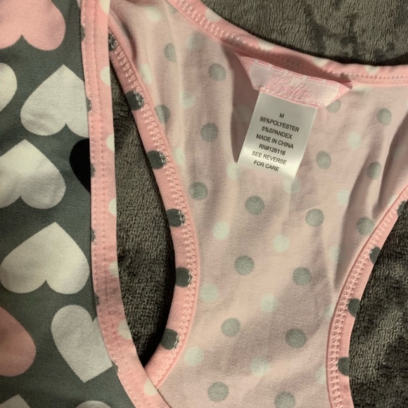 Sold βοΈπ΄ π΄ π΄ - Picture 2 of 2